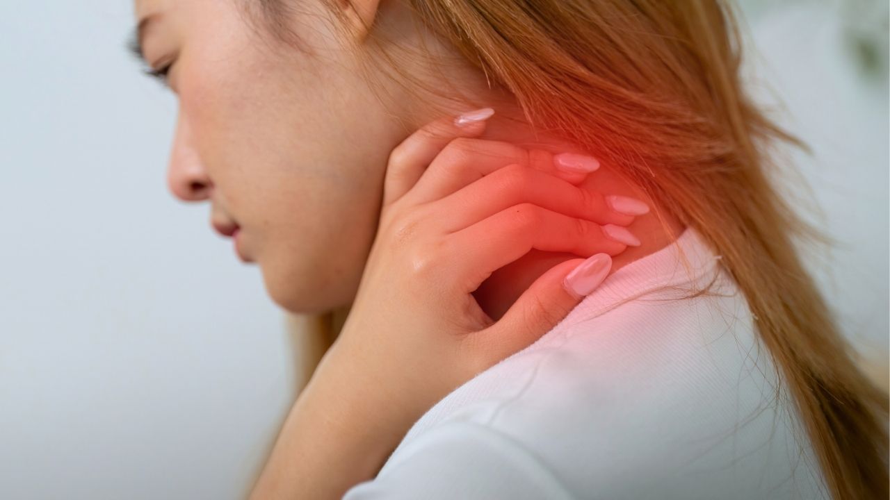 烏龜頸可以怎樣矯正？烏龜頸原因、症狀及改善運動推薦